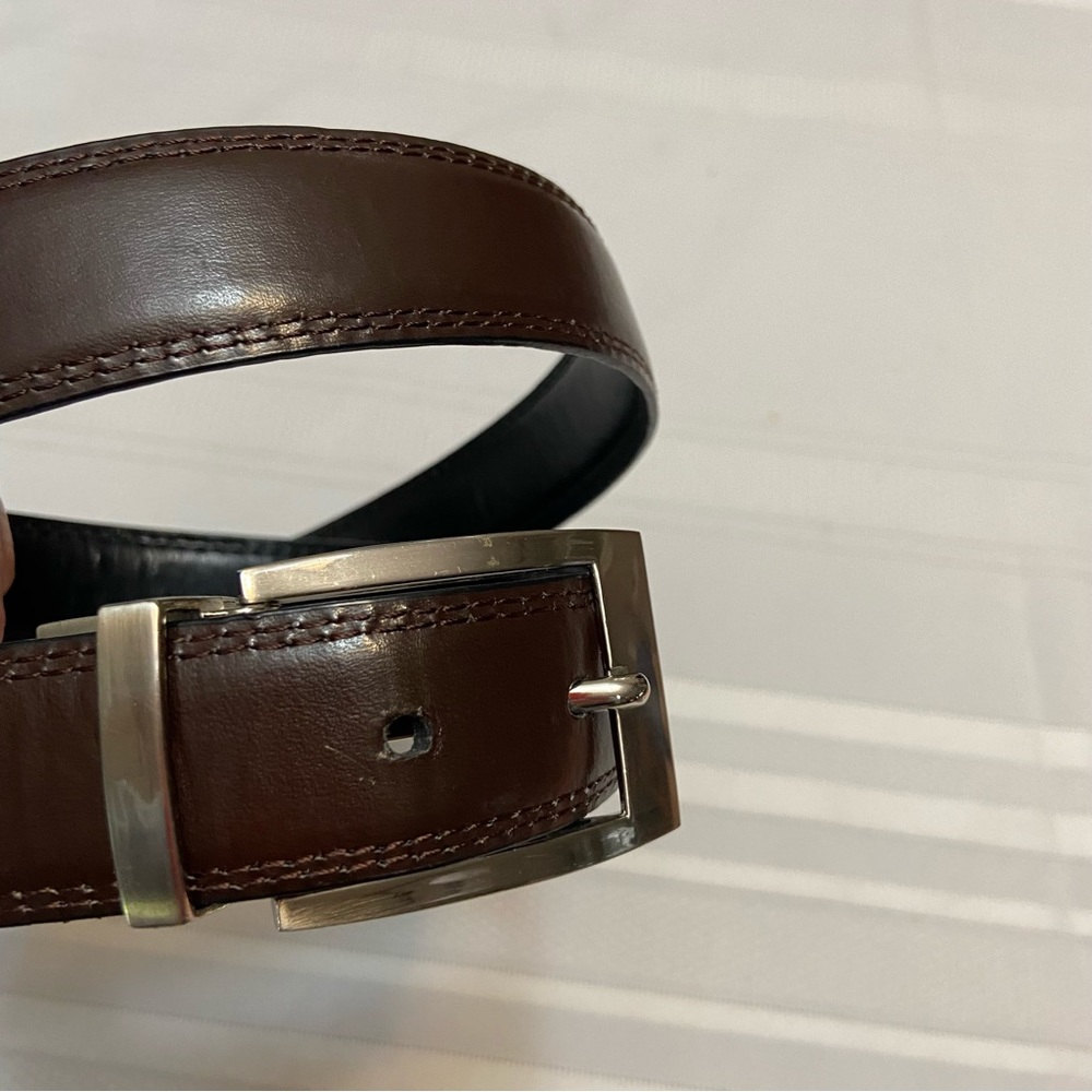 Black & Brown Reversible Mens Dress Belt - Some wear signs as pictured Size S